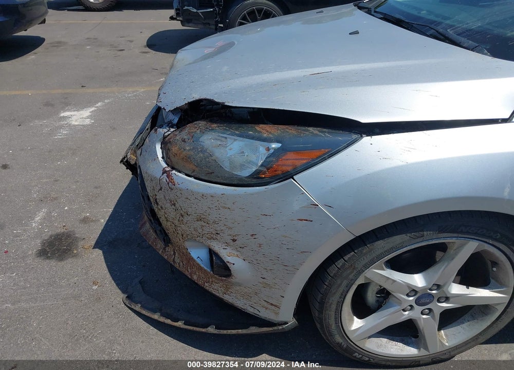 2014 FORD FOCUS TITANIUM VIN: 1FADP3J23EL321623
