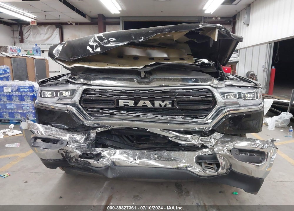 2019 RAM 1500 LIMITED 4X4 5'7 BOX VIN: 1C6SRFHT5KN906657