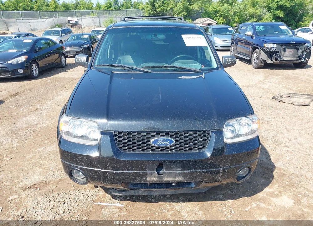2005 FORD ESCAPE LIMITED VIN: 1FMCU94165KD13120