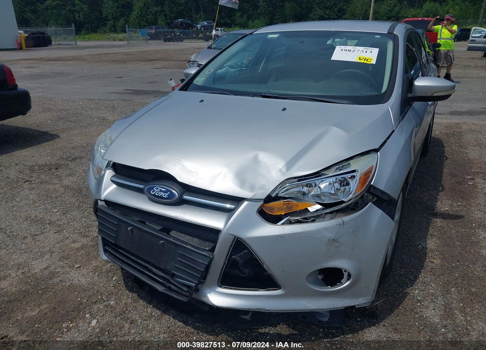 2013 FORD FOCUS SE VIN: 1FADP3K22DL215662