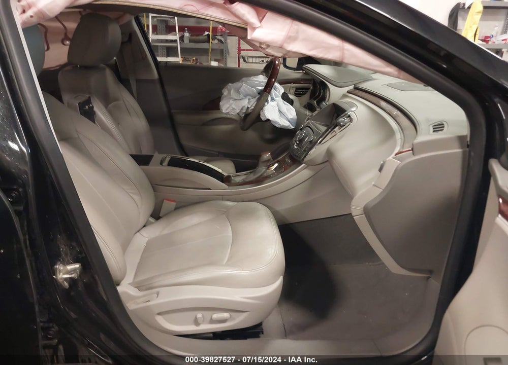 2010 BUICK LACROSSE CXS VIN: 1G4GE5EV9AF269870