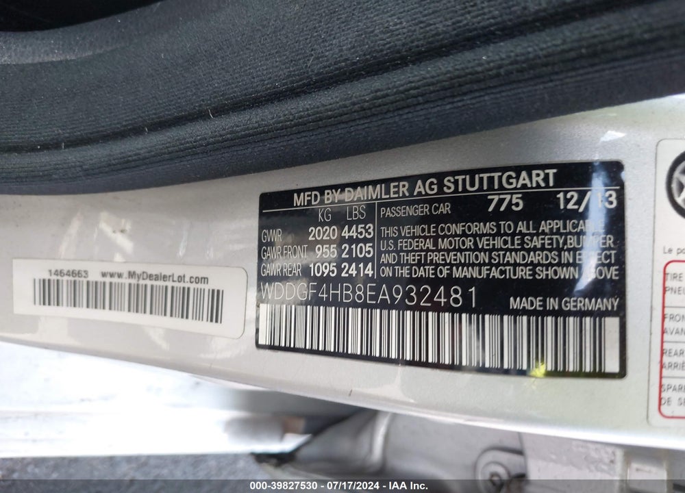 2014 MERCEDES-BENZ C 250 LUXURY/SPORT VIN: WDDGF4HB8EA932481