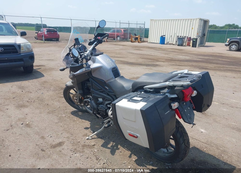2015 TRIUMPH MOTORCYCLE TIGER EXPLORER VIN: SMTF02XK6FJ673005