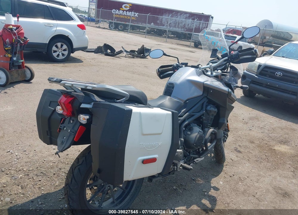 2015 TRIUMPH MOTORCYCLE TIGER EXPLORER VIN: SMTF02XK6FJ673005