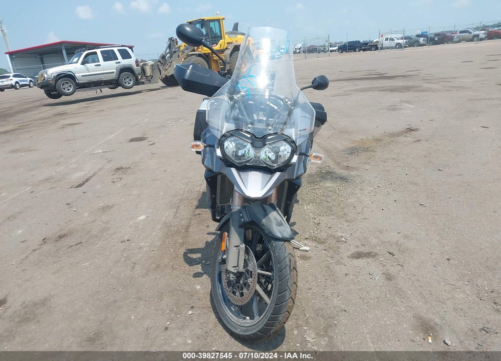 2015 TRIUMPH MOTORCYCLE TIGER EXPLORER VIN: SMTF02XK6FJ673005
