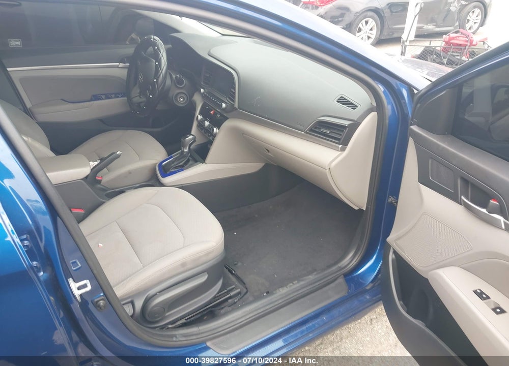 2020 HYUNDAI ELANTRA SEL VIN: 5NPD84LF6LH553762