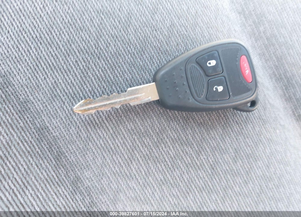2005 CHRYSLER TOWN & COUNTRY LX VIN: 2C4GP44R55R558756