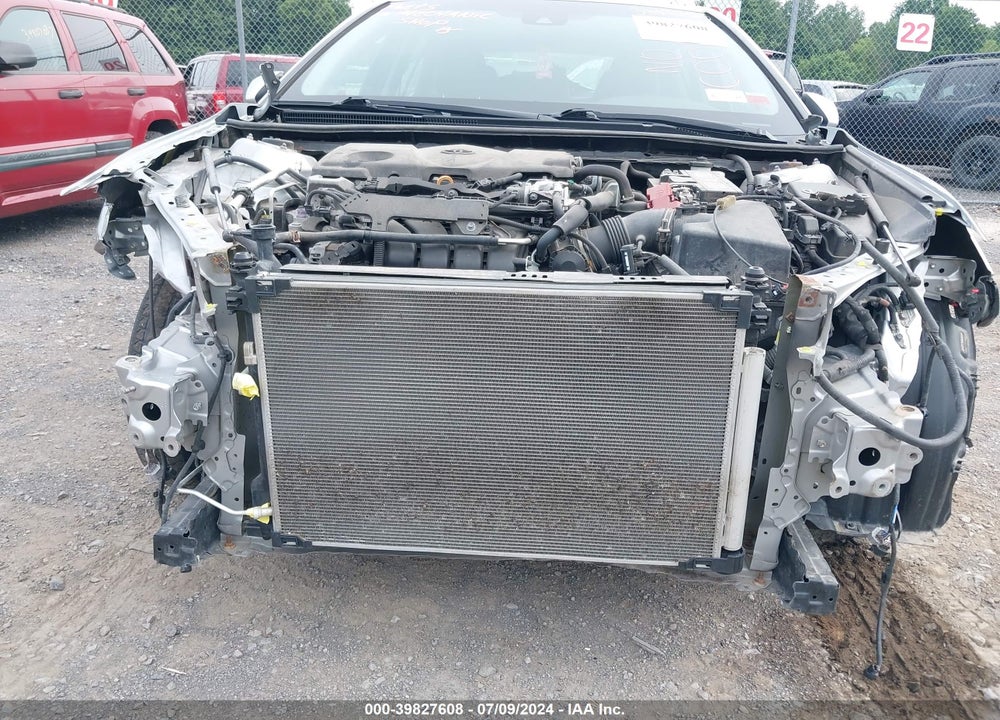2018 TOYOTA CAMRY LE VIN: 4T1B11HK2JU626706