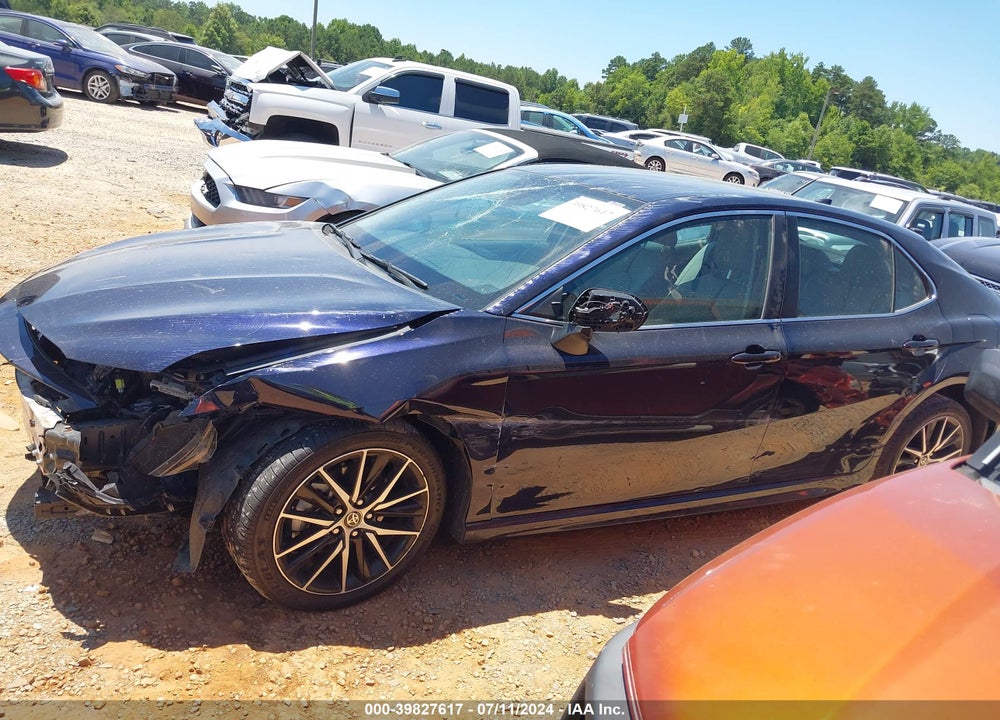 2021 TOYOTA CAMRY VIN: 4T1G11AK4MU527163