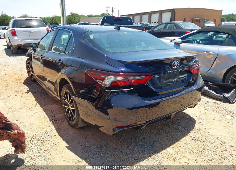 2021 TOYOTA CAMRY VIN: 4T1G11AK4MU527163