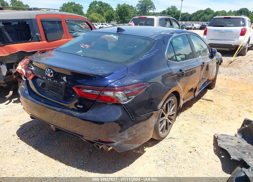 2021 TOYOTA CAMRY VIN: 4T1G11AK4MU527163