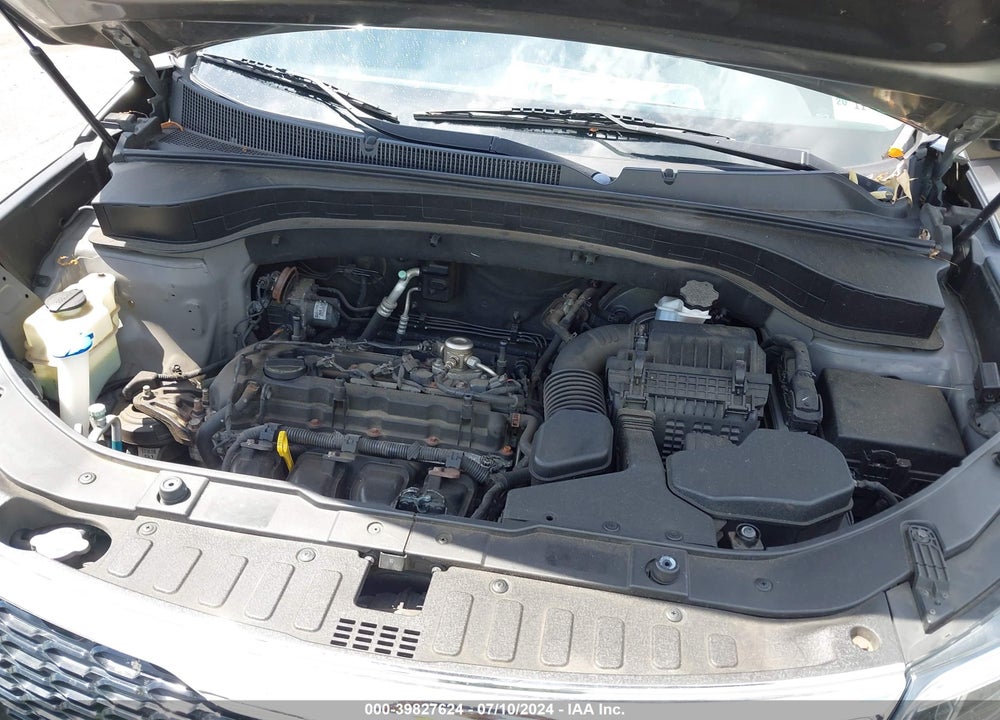 2014 KIA SORENTO LX VIN: 5XYKTCA60EG449281