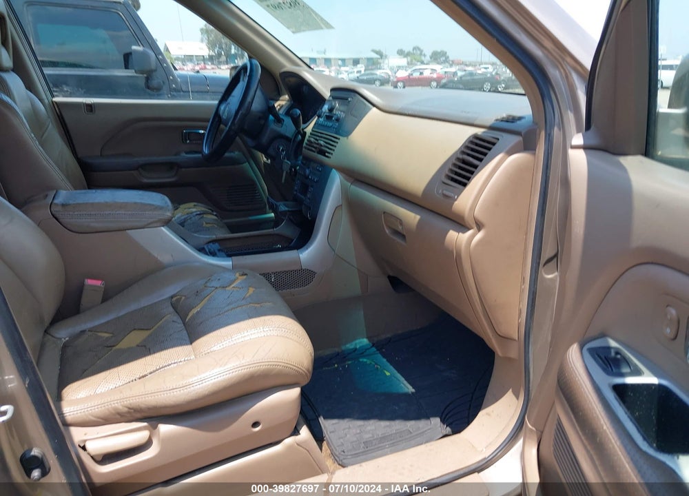 2004 HONDA PILOT EX-L VIN: 2HKYF185X4H597576
