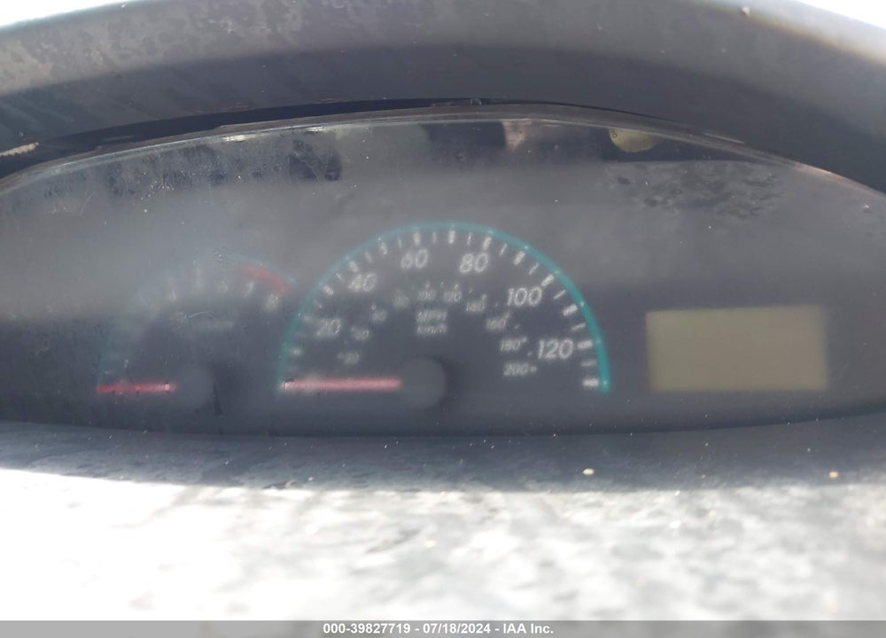 2010 TOYOTA YARIS VIN: JTDBT4K37A1393358