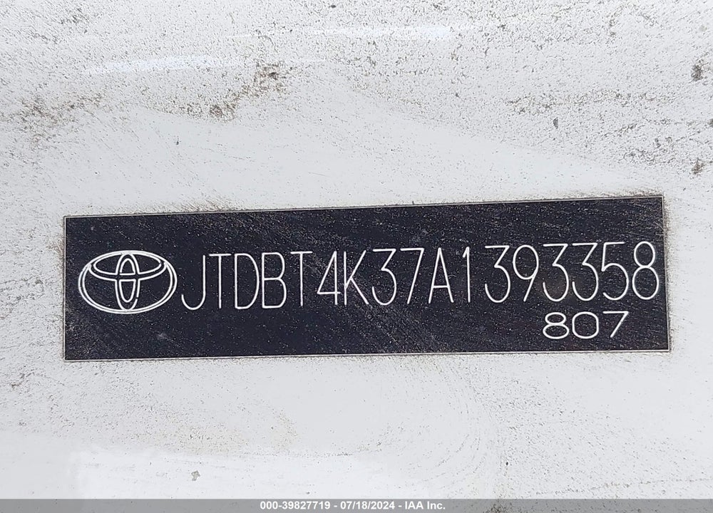 2010 TOYOTA YARIS VIN: JTDBT4K37A1393358