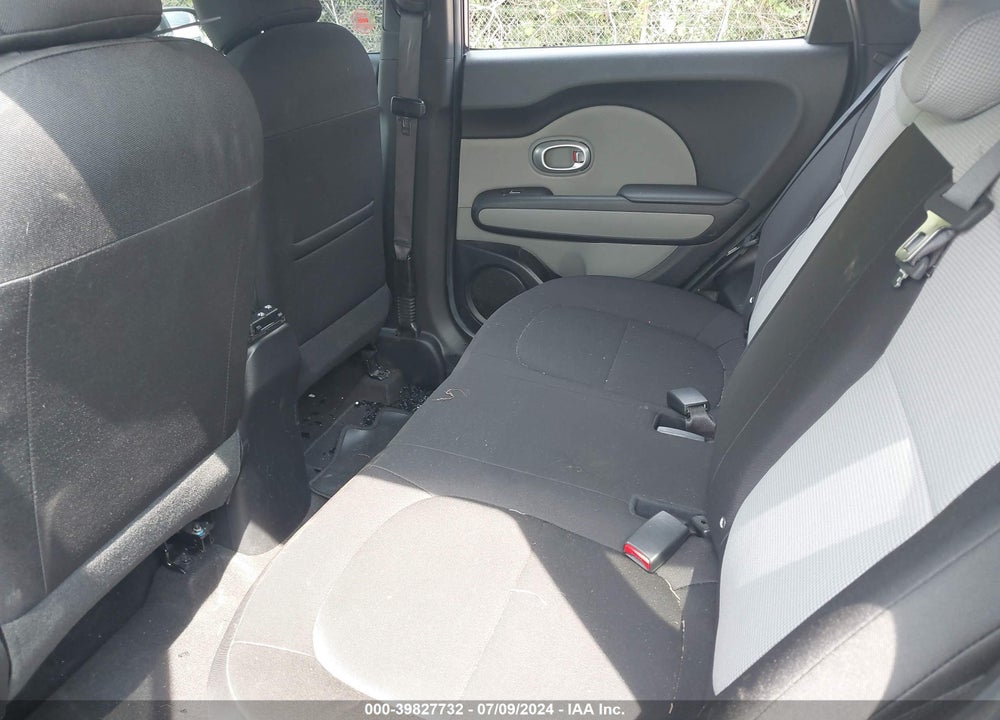 2018 KIA SOUL VIN: KNDJN2A21J7521772