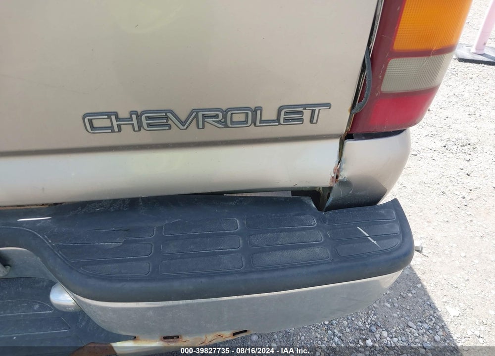 2000 CHEVROLET SILVERADO 2500 LS VIN: 1GCGK24U7YE106445