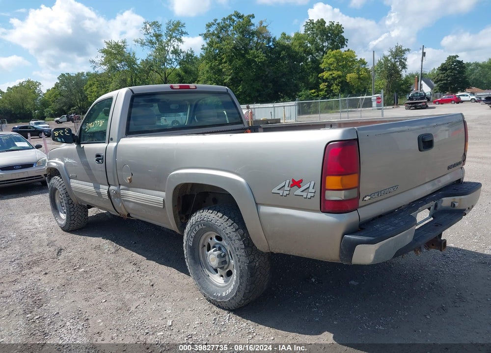 2000 CHEVROLET SILVERADO 2500 LS VIN: 1GCGK24U7YE106445