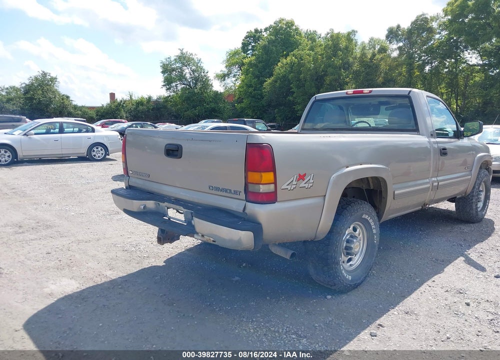 2000 CHEVROLET SILVERADO 2500 LS VIN: 1GCGK24U7YE106445