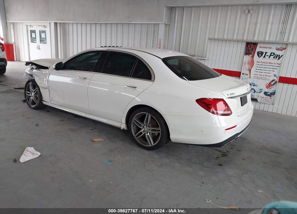 2017 MERCEDES-BENZ E 300 VIN: WDDZF4JB1HA148571