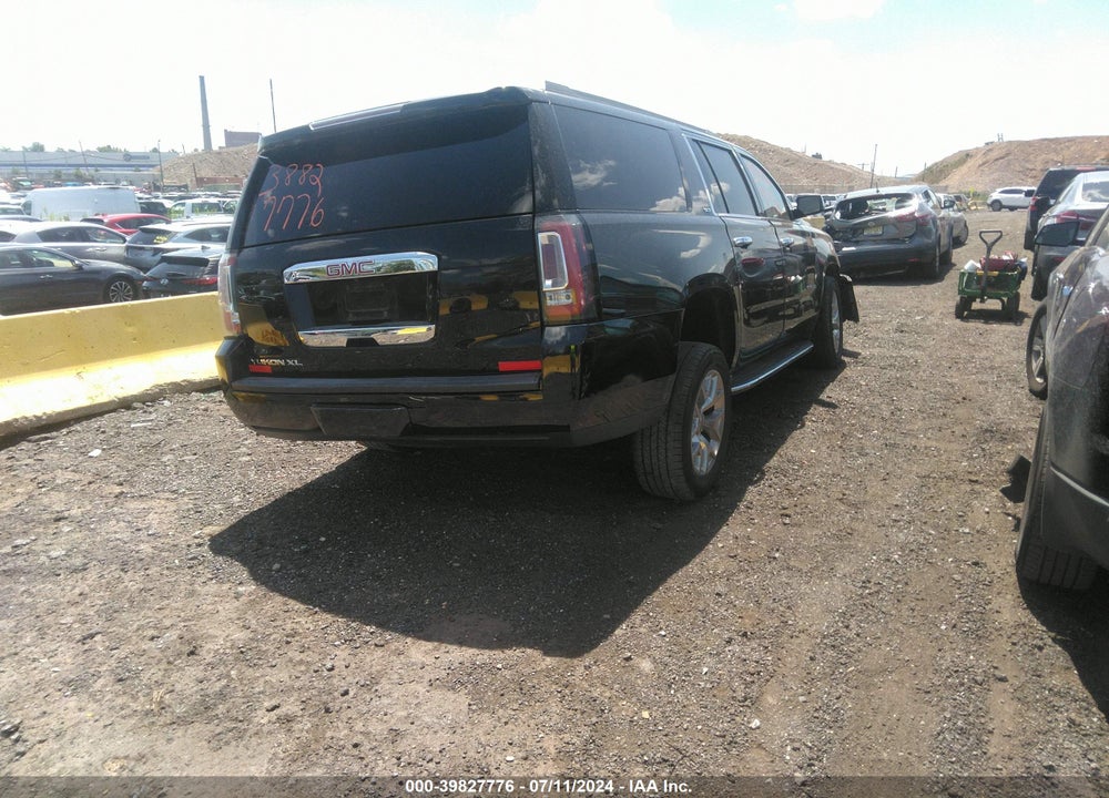 2018 GMC YUKON XL SLT VIN: 1GKS2GKC8JR159966