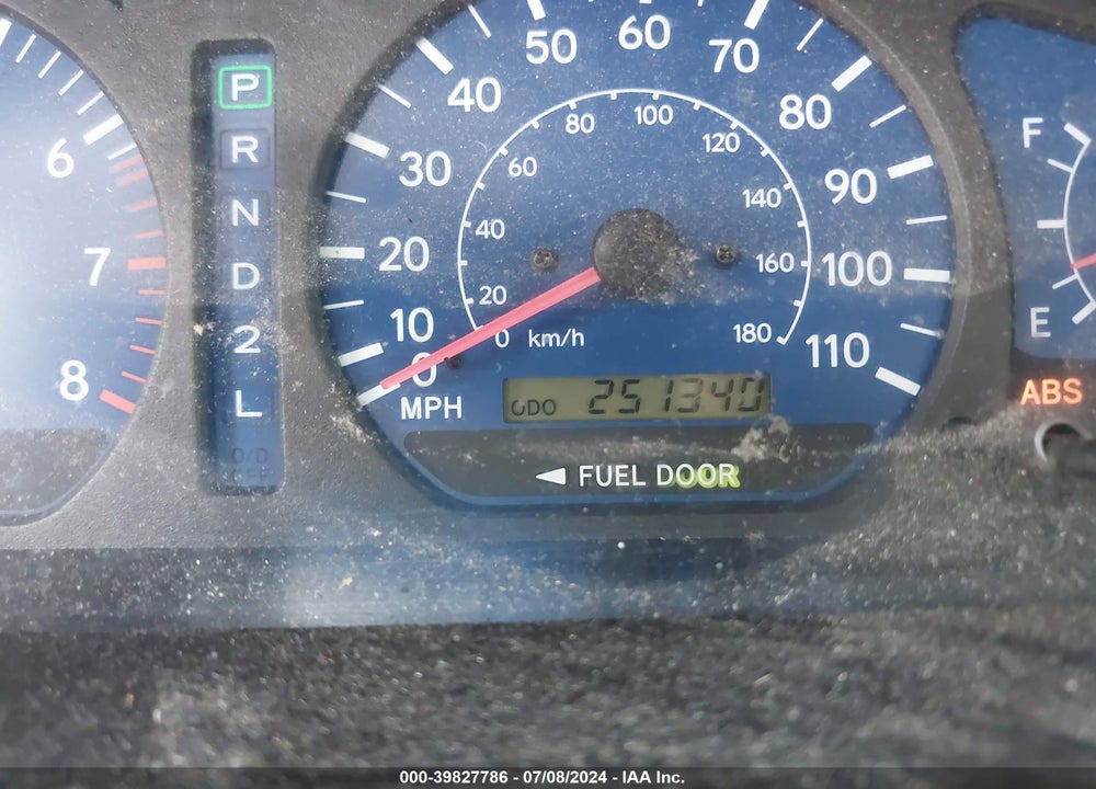 2002 TOYOTA SIENNA LE VIN: 4T3ZF13C22U490991