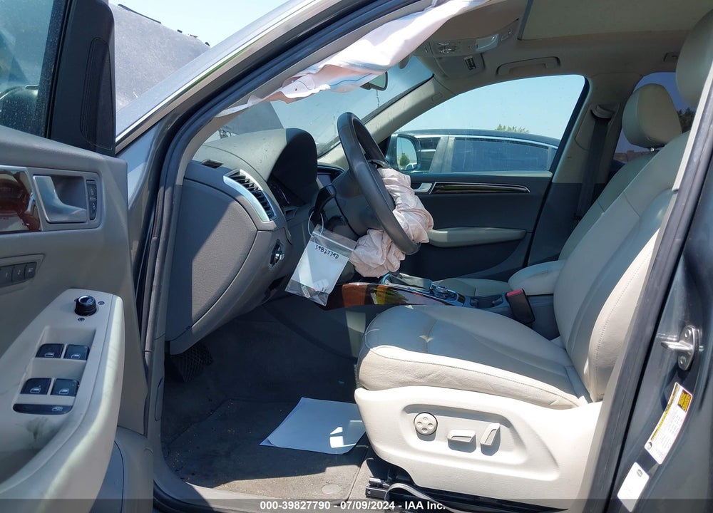 2012 AUDI Q5 2.0T PREMIUM VIN: WA1LFAFP2CA083820