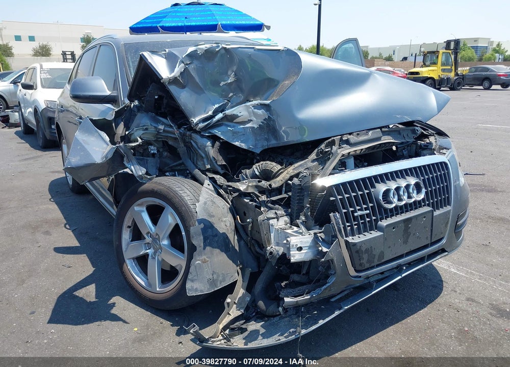2012 AUDI Q5 2.0T PREMIUM VIN: WA1LFAFP2CA083820