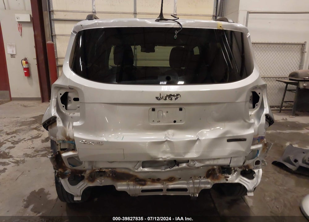 2017 JEEP RENEGADE LATITUDE 4X4 VIN: ZACCJBBB3HPF57527