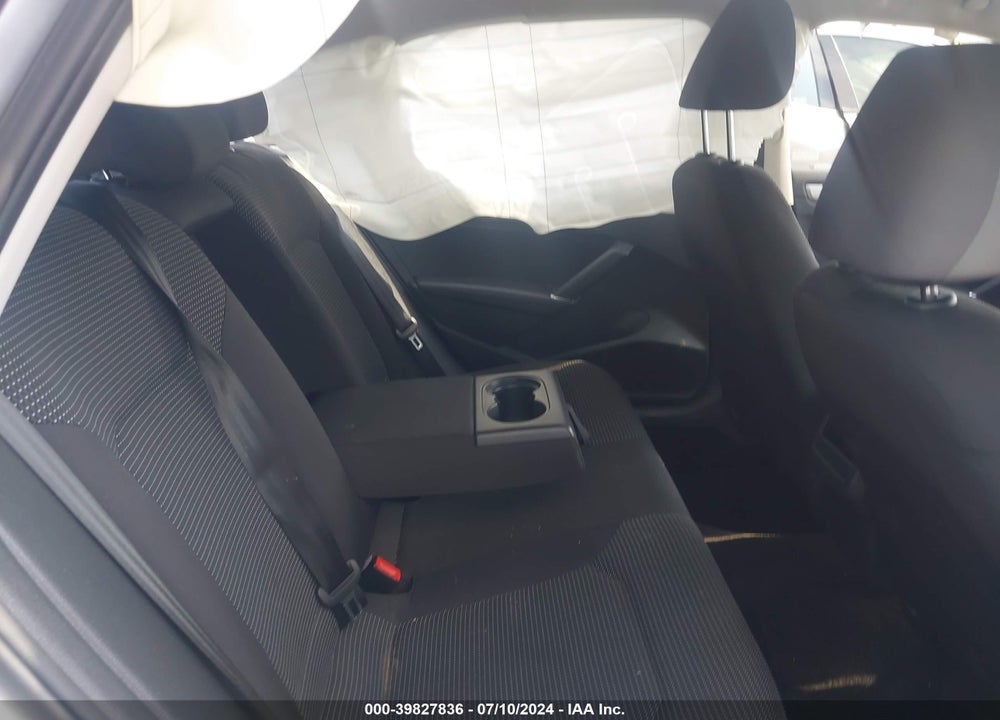 2016 VOLKSWAGEN PASSAT 1.8T S VIN: 1VWAT7A33GC060566