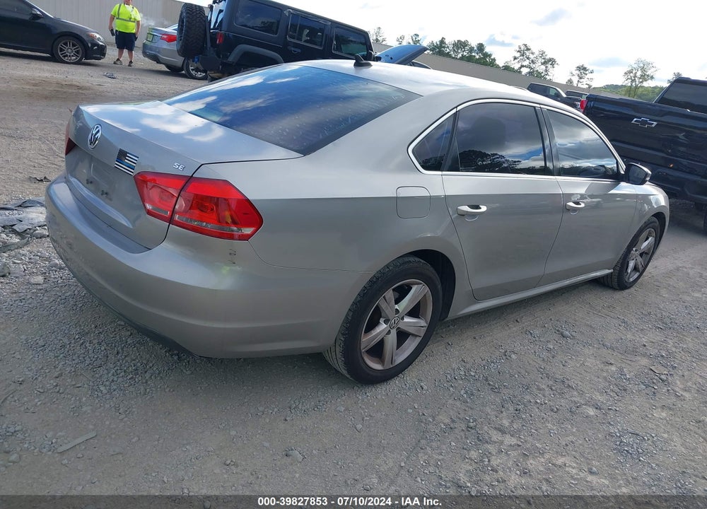 2012 VOLKSWAGEN PASSAT 2.5L SE VIN: 1VWBP7A31CC108343