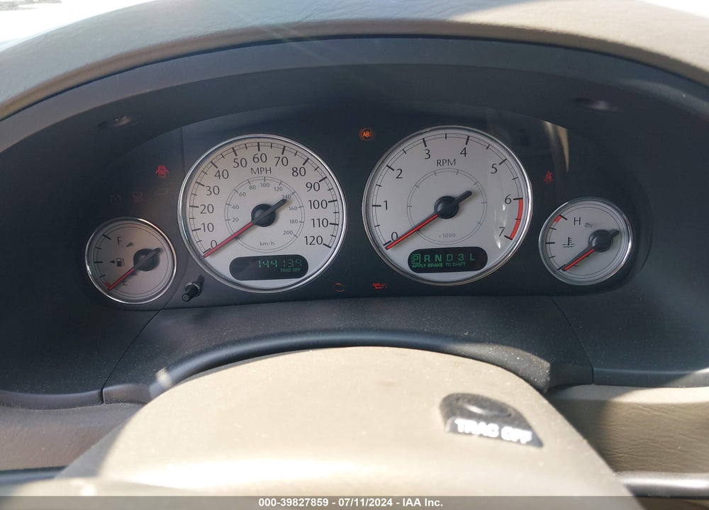 2005 CHRYSLER TOWN & COUNTRY LIMITED VIN: 2C8GP64L35R337579