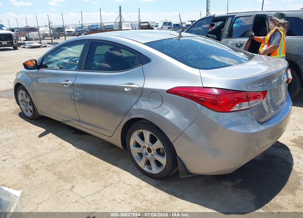 2013 HYUNDAI ELANTRA LIMITED VIN: KMHDH4AE3DU945336