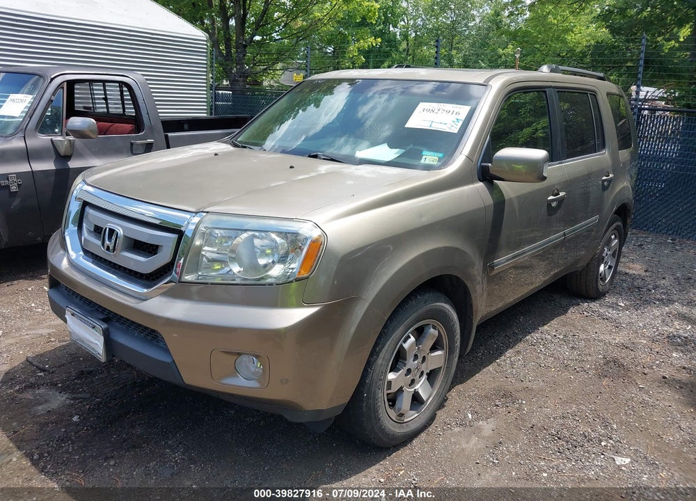 2010 HONDA PILOT TOURING VIN: 5FNYF4H95AB002941