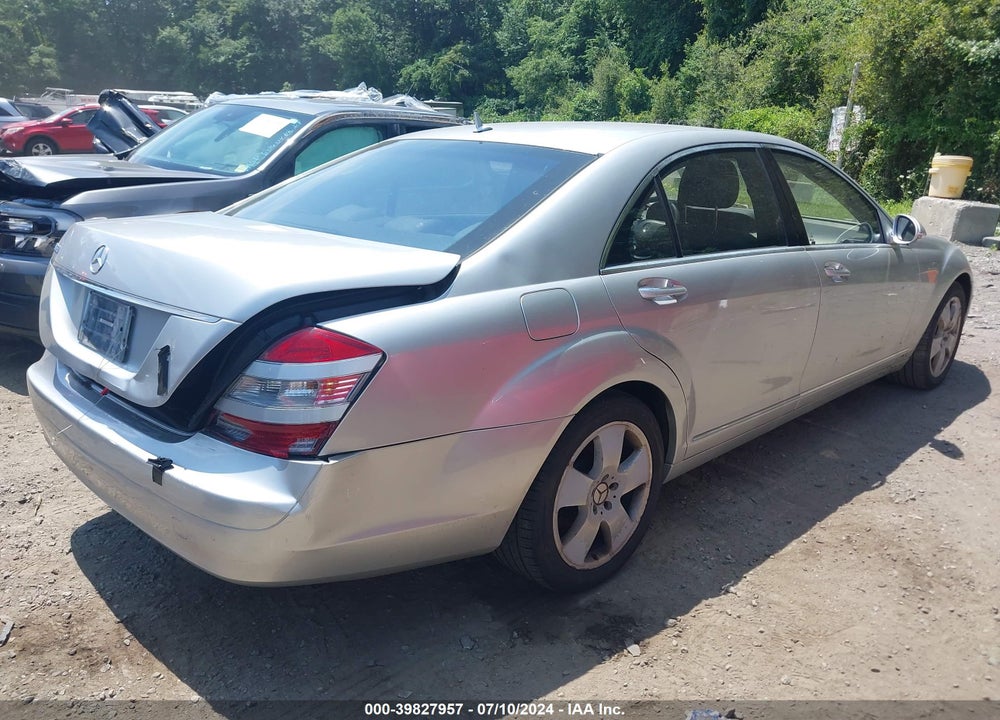 2007 MERCEDES-BENZ S 550 VIN: WDDNG71X47A029663