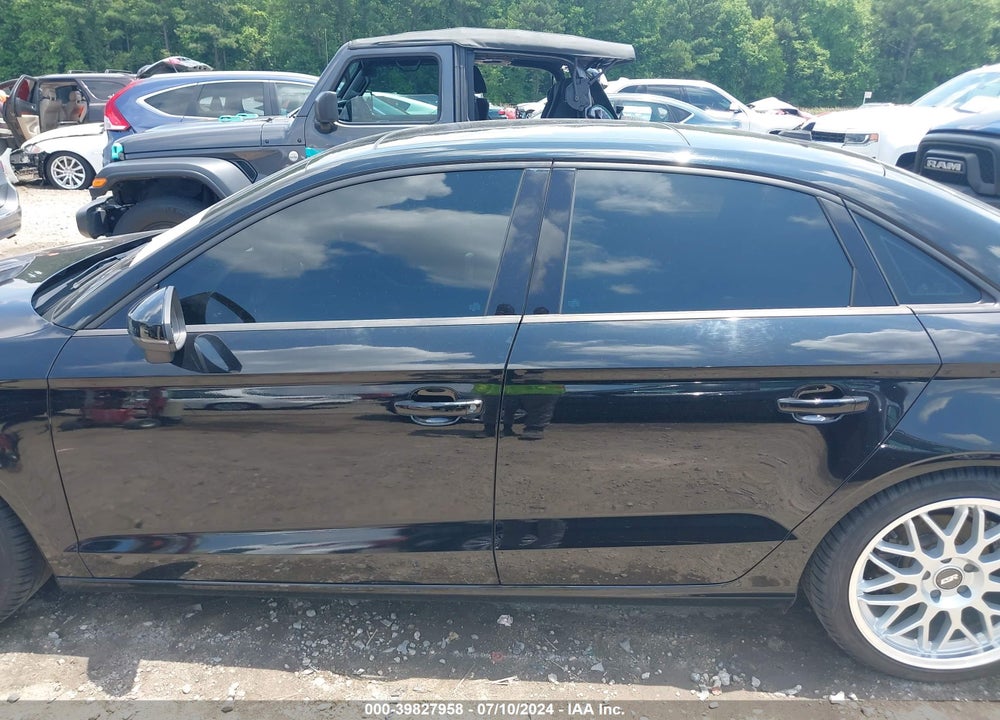 2018 AUDI A3 2.0T PREMIUM VIN: WAUAUGFF9J1010323