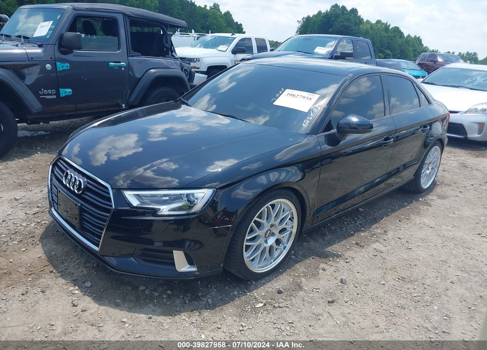 2018 AUDI A3 2.0T PREMIUM VIN: WAUAUGFF9J1010323