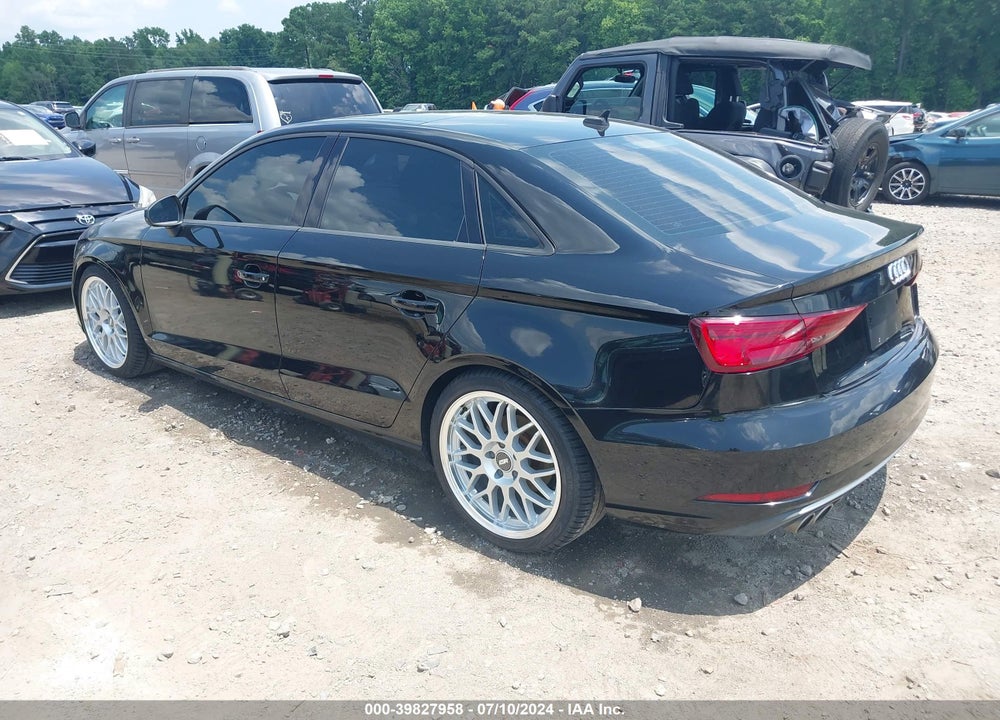 2018 AUDI A3 2.0T PREMIUM VIN: WAUAUGFF9J1010323