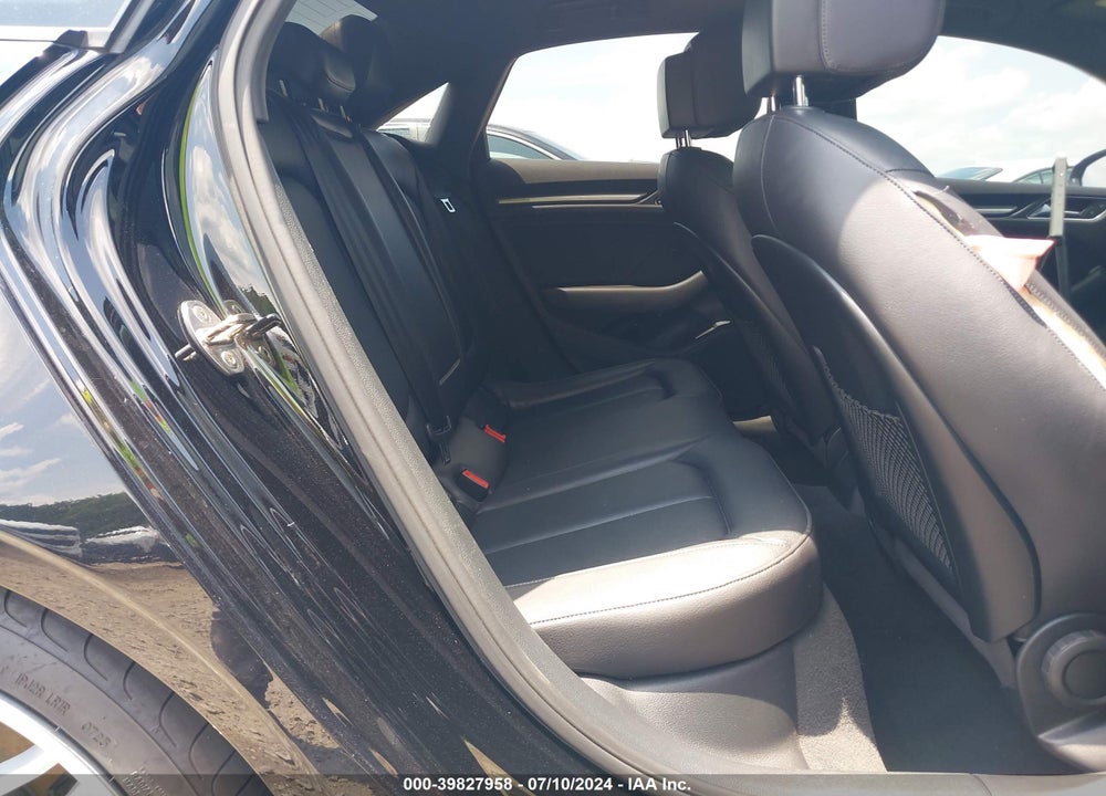 2018 AUDI A3 2.0T PREMIUM VIN: WAUAUGFF9J1010323