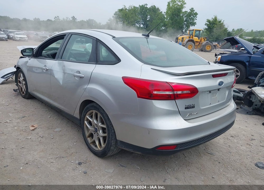 2015 FORD FOCUS SE VIN: 1FADP3F23FL229177