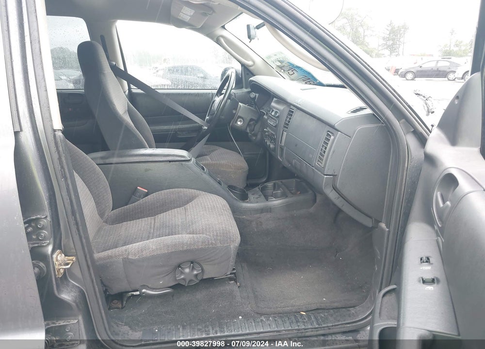 2003 DODGE DURANGO SPORT/SXT VIN: 1D4HR38N43F589052