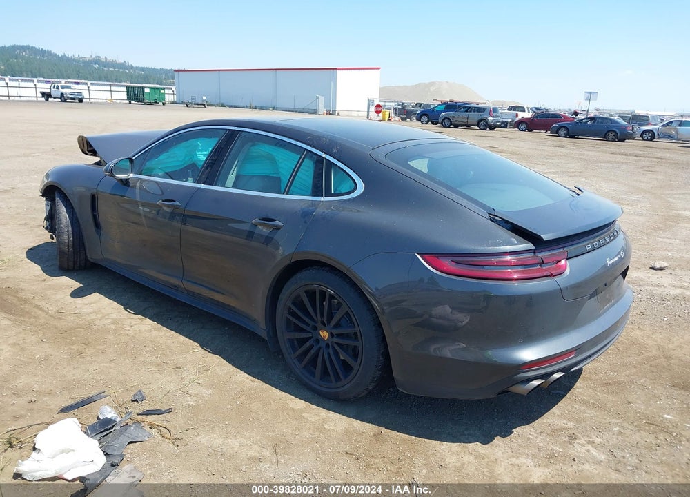 2017 PORSCHE PANAMERA 4S VIN: WP0AB2A79HL120900