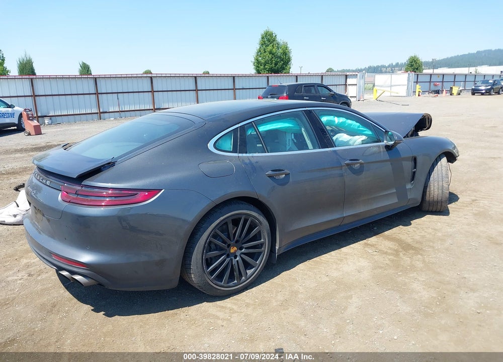2017 PORSCHE PANAMERA 4S VIN: WP0AB2A79HL120900