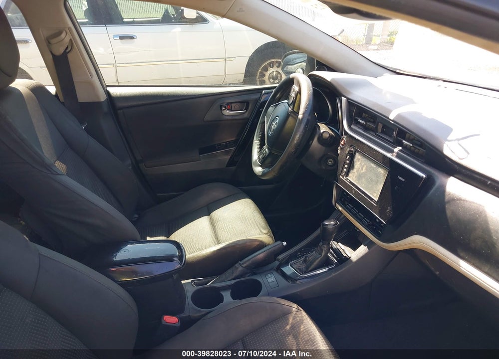 2018 TOYOTA COROLLA IM VIN: JTNKARJE9JJ567397
