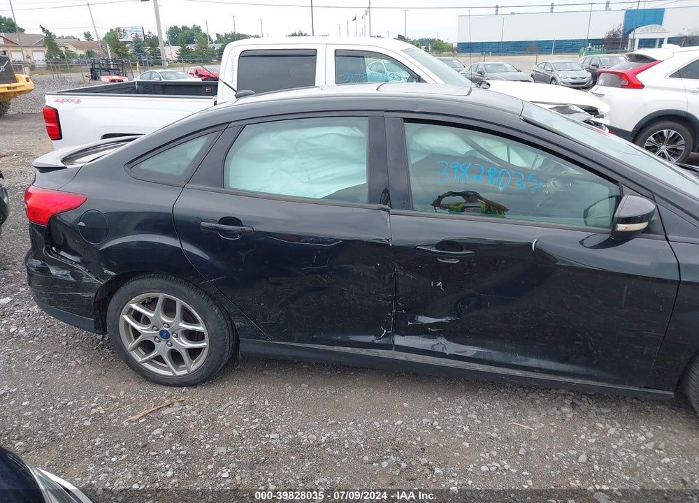 2015 FORD FOCUS SE VIN: 1FADP3F20FL264937