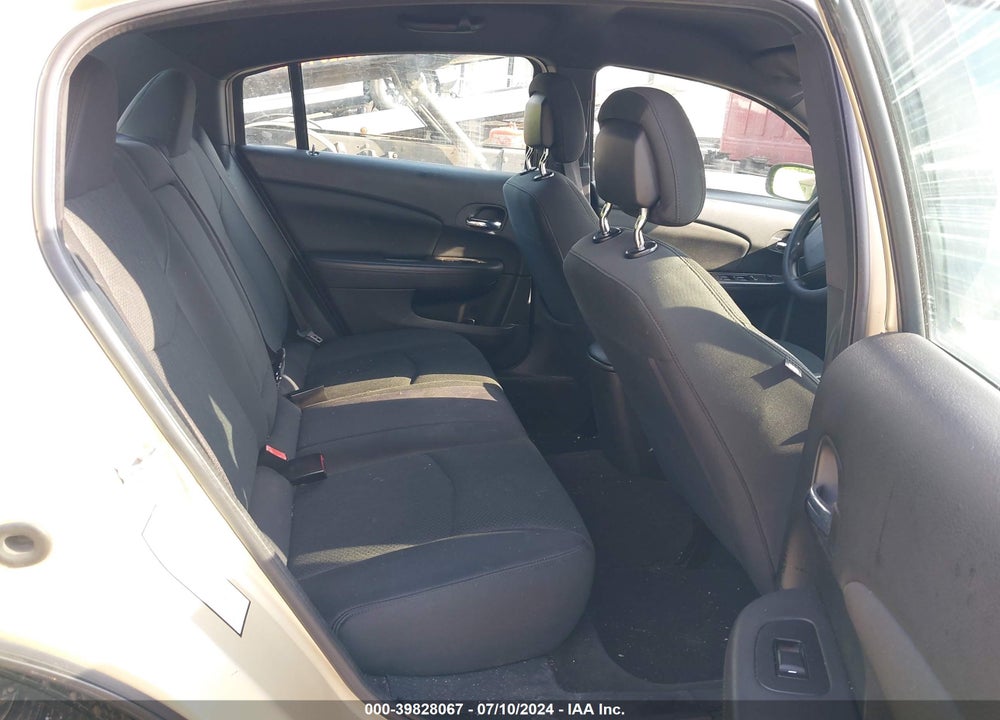 2011 CHRYSLER 200 LX VIN: 1C3BC4FB8BN515497