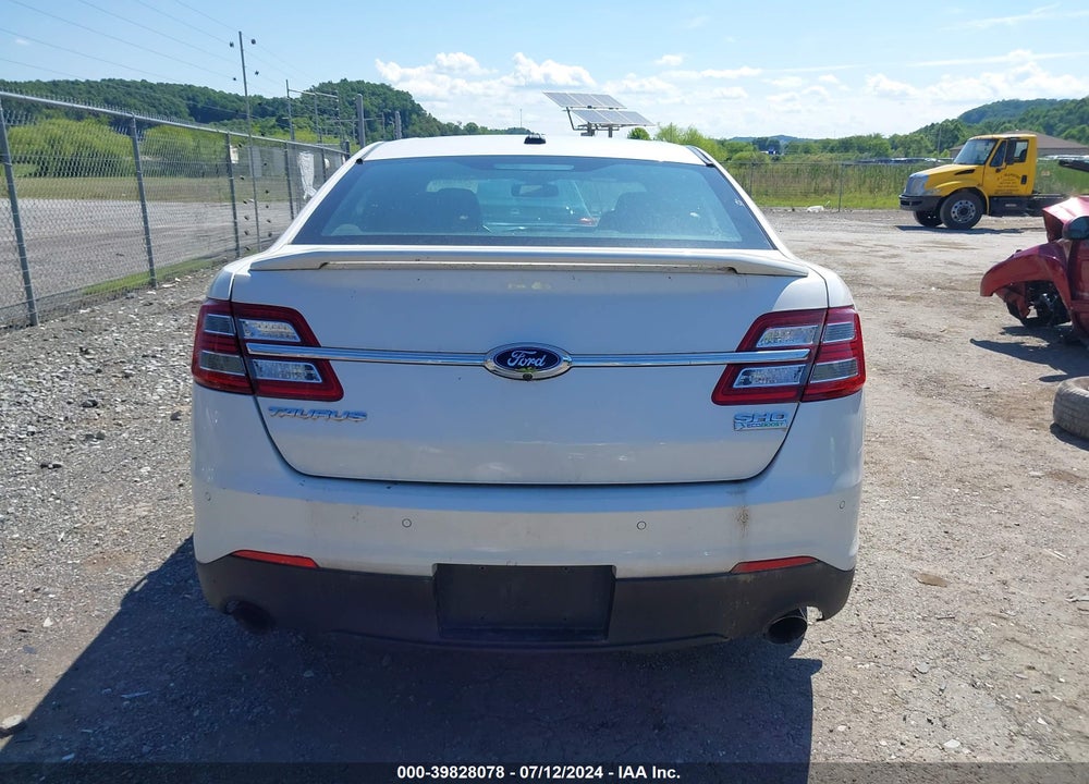2018 FORD TAURUS SHO VIN: 1FAHP2KT3JG123064
