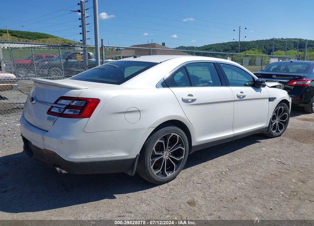 2018 FORD TAURUS SHO VIN: 1FAHP2KT3JG123064