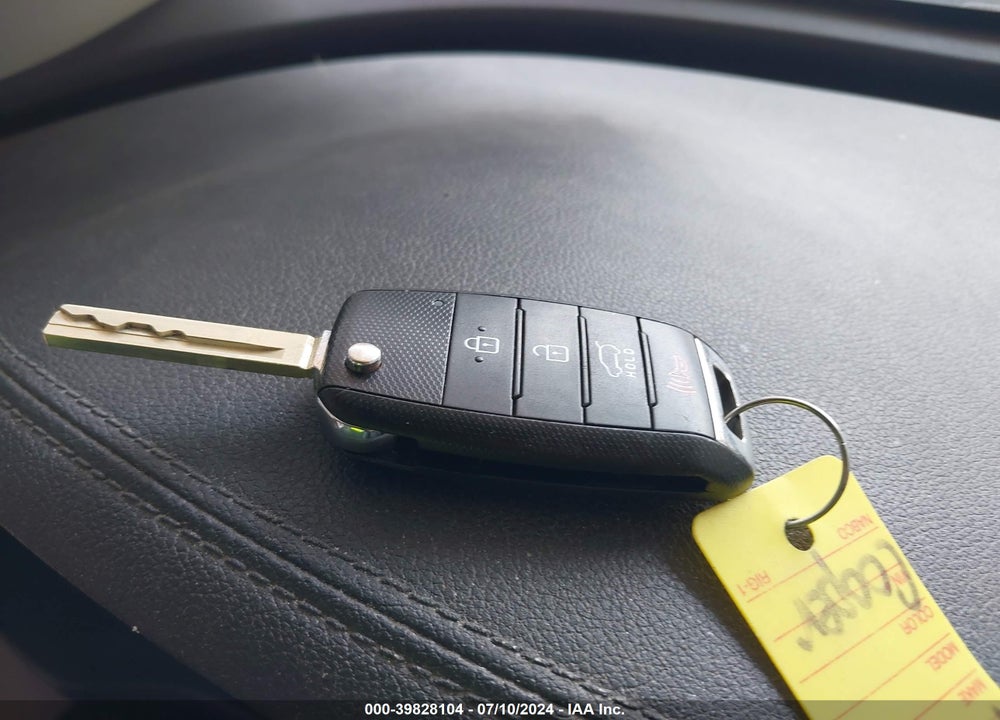 2019 KIA SORENTO 3.3L LX VIN: 5XYPGDA55KG481212