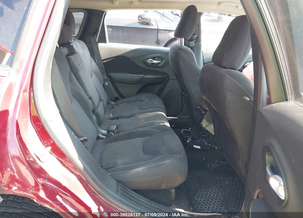 2016 CHEROKEE JEEP  LATITUDE VIN: 1C4PJLCS2GW135482